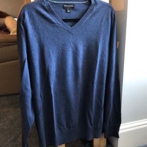 Men’s Banana Republic sweater